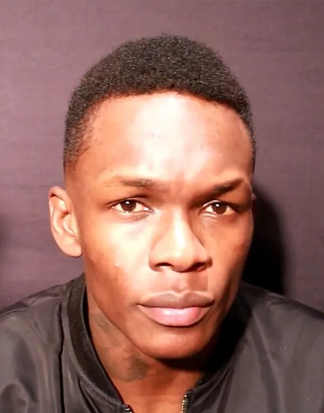 Israel Adesanya's Vildaste Knockouts - Se Alla Finishes