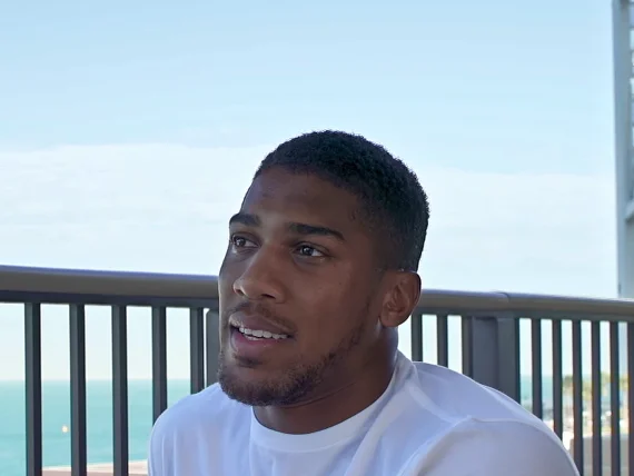 Anthony Joshua vs Jake Paul: Allt om knockout-matchen i Miami 2025